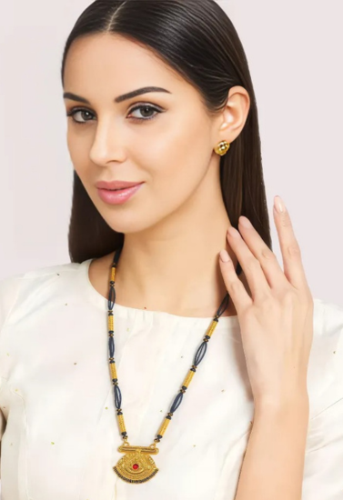 Elegant Traditional Mangalsutra with Black Beads and Pendant